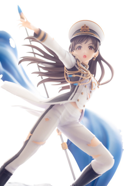 「アイドルマスター シンデレラガールズ 新田美波 生存本能ヴァルキュリアver.」18,000円（税抜）（C）BANDAI NAMCO Entertainment Inc.