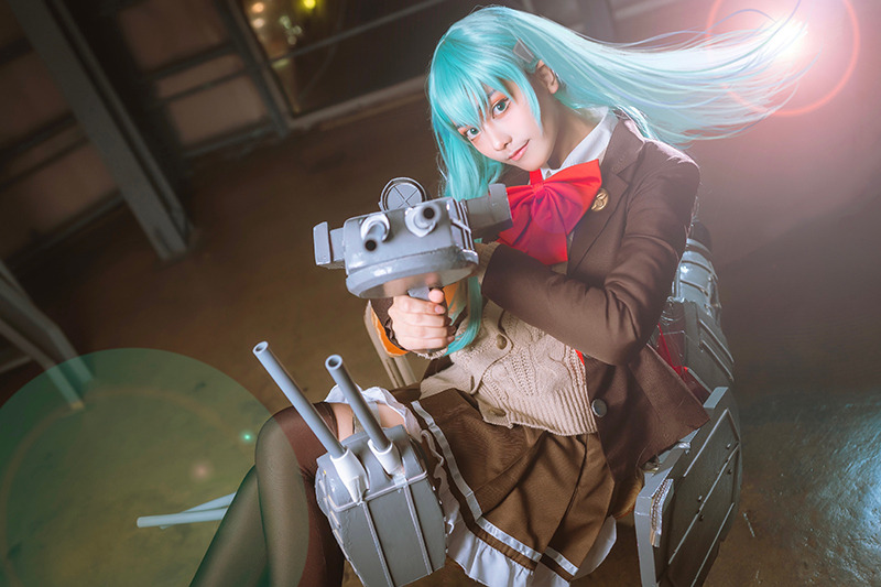 コスプレ】『艦これ』の「鈴谷改二」を女子高生レイヤー「KAPI