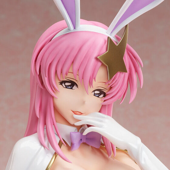 大迫力の“太もも”がセクシー…!「ガンダムSEED」より、大胆な 大迫力の“太もも”がセクシー…!「ガンダムSEED」より、大胆な
