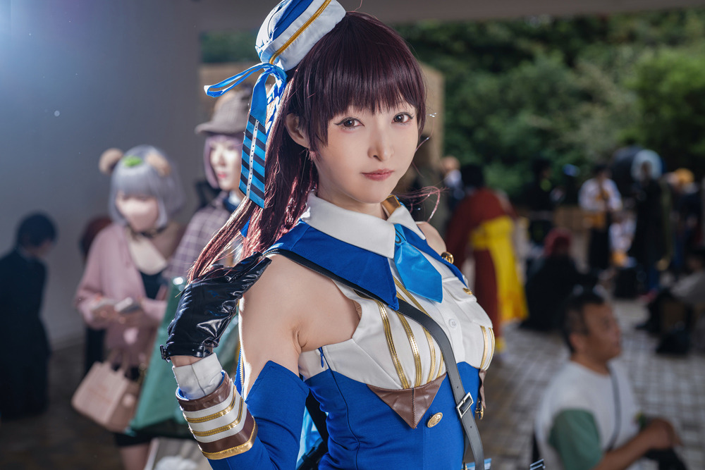 コスプレ】均整の取れたスタイルと美しくしなやかなポージングが コスプレ】均整の取れたスタイルと美しくしなやかなポージングが