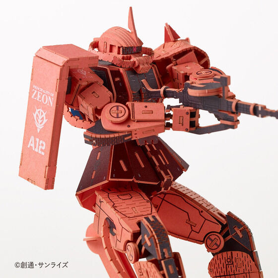 紙で作るシャア専用ザクII…？紙製立体パズルのモビルスーツが