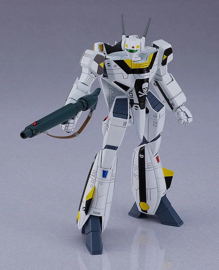 初代「マクロス」先輩から主人公へ受け継がれる「VF-1S」が 初代「マクロス」先輩から主人公へ受け継がれる「VF-1S」が