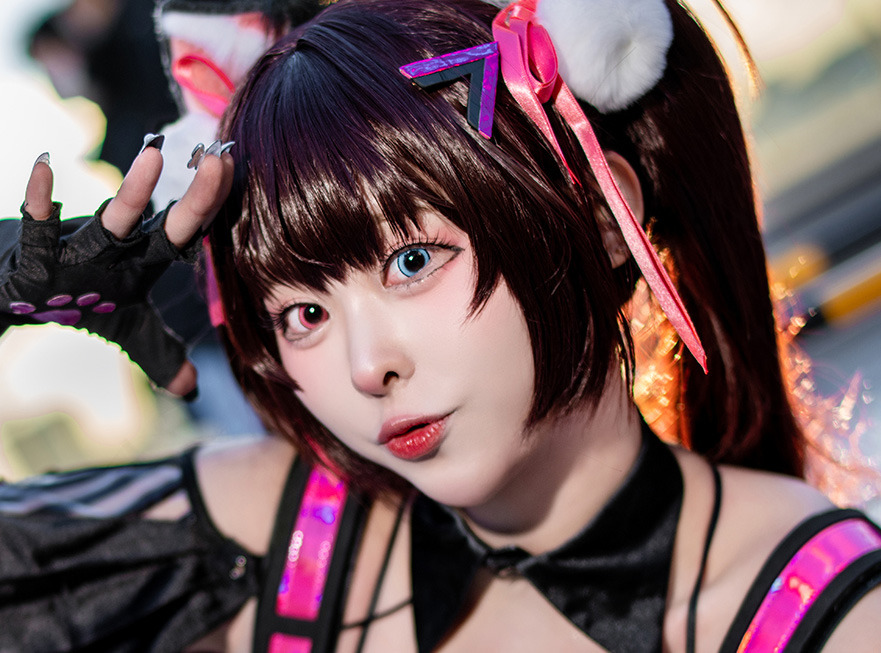 コスプレ】韓国美女がスタイル抜群！『NIKKE』ネロの大胆な