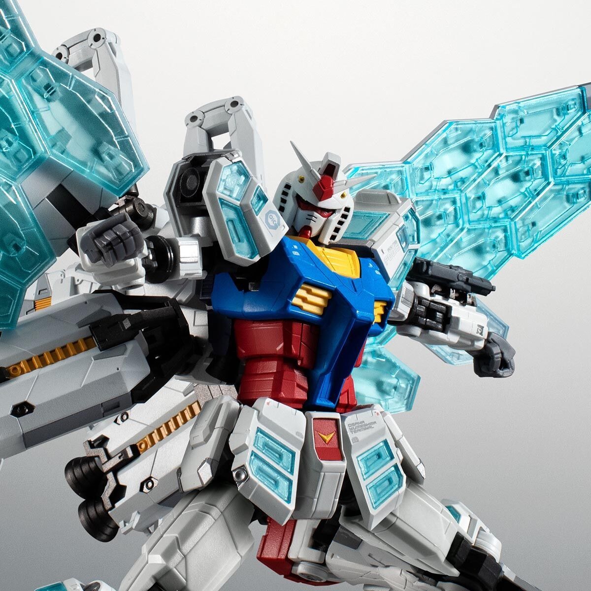 EXPO 万博　ガンダム　グラスフェザー装備 万博ガンダム用の「ROBOT魂 グラスフェザー装備」が再販