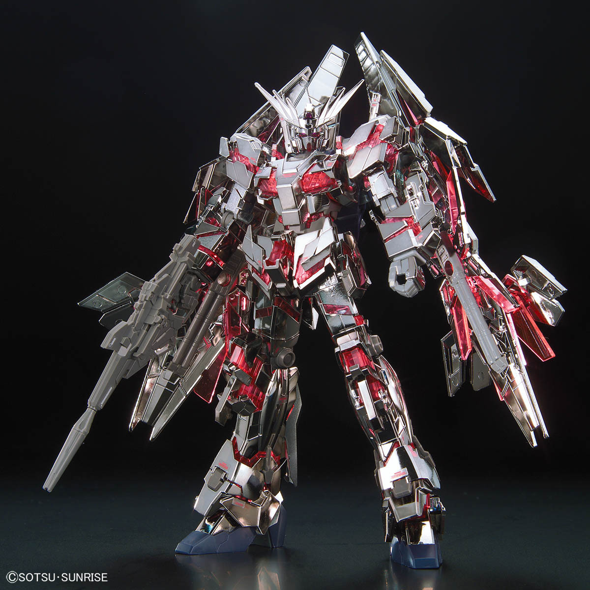 約2万円の「HG フェネクス（ゴールド/シルバーメッキ仕様セット