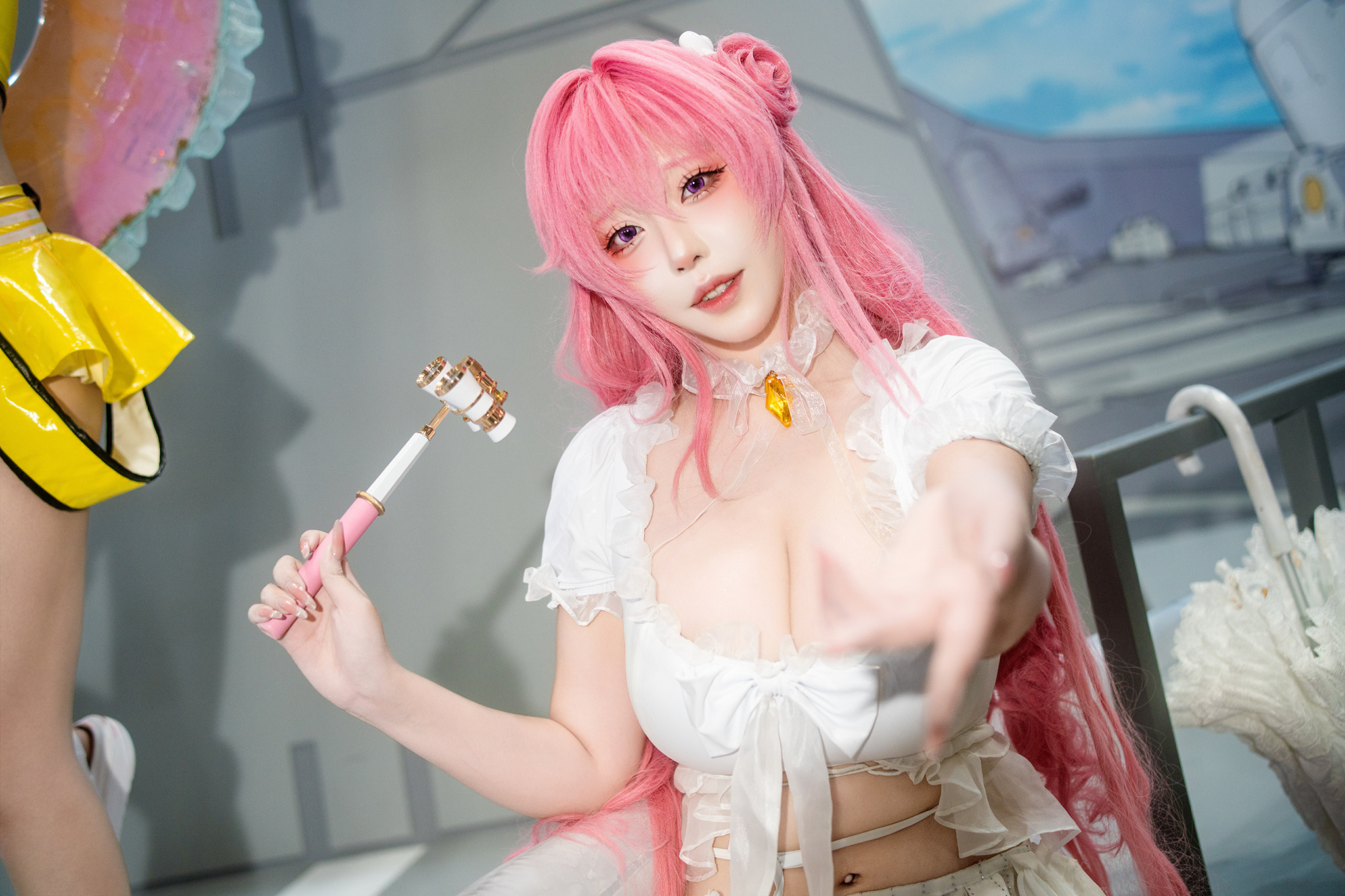 ふ*ぐ様 勝利の女神:NIKKE ドロシー 京まふ コスプレ コスプレ】まるで等身大フィギュアな『NIKKE』ドロシー！中華