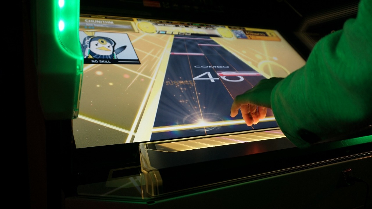 空間を切り裂くデバイスを体験しよう！セガの新作AC『CHUNITHM