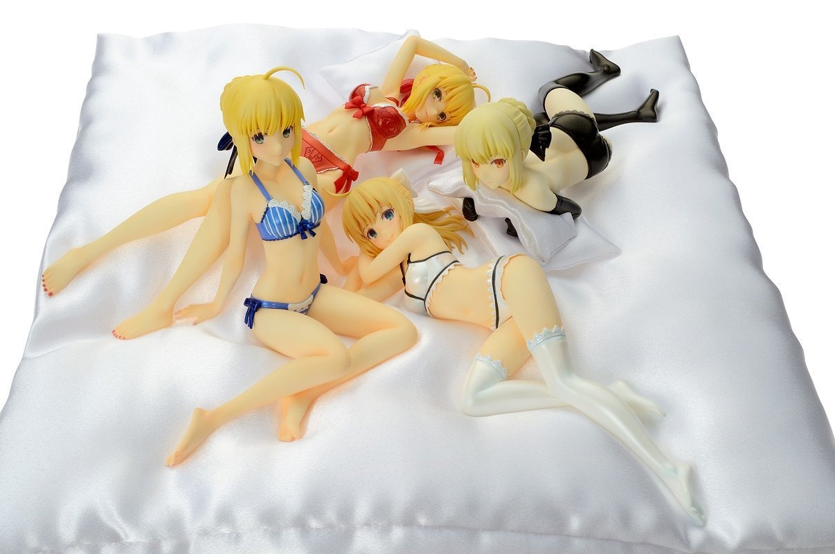 Fate セイバー　ランジェリースタイル　フィギュア　4体セット Fate」よりセクシーな下着姿のセイバー4人が集合したフィギュア