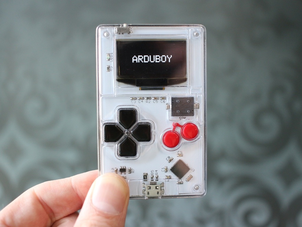 超小型ゲーム機「Arduboy」資金調達に成功…8bitシンセサイザー 