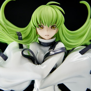 衣服越しのボディラインに見惚れる…「コードギアス 反逆のルルーシュ」より拘束着バージョン「C.C.」フィギュアが再販