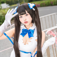 【コスプレ】ヘスティア様の“例の紐”の再現度にも注目！黒髪ツインテが似合うチャーミングな女神が地上に降臨【写真9枚】