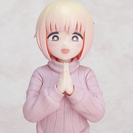 ムチムチニット&黒タイツの質感がバッチリ再現…！「ドカ食いダイスキ！もちづきさん」まさかの立体化