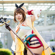 【コスプレ】「コスサミ2025」暑さに負けない太ももを披露したライザ！ゼルダ姫やナミなど灼熱の美麗レイヤー9選【写真32枚】