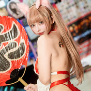 【コスプレ】お狐様、妖艶すぎませんか！？魅惑巫女に引き寄せられて長蛇の参拝客が出来上がる【写真8枚】