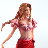 『FF7』パレオまとった水着エアリスが美しい…！可動するクラウドからティファまで、3人のフィギュアが予約受付中
