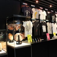 「聖闘士星矢30周年展」レポート 車田正美の原画や黄金聖衣12体が勢揃い