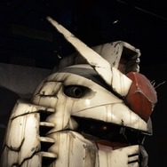 左舷、弾幕薄いぞ！ ホワイトベースの実物大キャプテンシートが那須ハイランドパークに