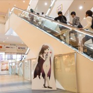 「がっこうぐらし！」聖地オリナスでハロウィンコラボイベント実施 高橋李依、木村珠莉が登場