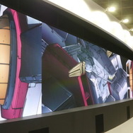 「ガンダム」「ガルパン」など人気作だらけのバンダイナムコブースは常に活況！