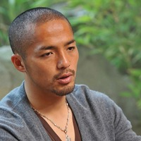 『サカつくDS ワールドチャレンジ2010』小野選手がスペシャルインタビューに登場