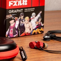 ゲーム実況グループ「ドズル社」コラボ有線イヤホンが誕生！ドズレッドをイメージしたカラーなどで世界観を表現