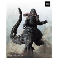 映画「ゴジラ-1.0」より「ゴジラ(2023)」が“電車咬撃Ver.”としてリニューアル！睨む顔つきでがっちり電車を咬むシーンを再現