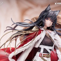 スラリと伸びた美脚から目が離せない！『アークナイツ』より深紅のマントを纏った「血掟テキサス」が立体化