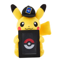ピカチュウと『ポケカ』を一緒に飾れる！ 可愛い“ぬいぐるみ”が7月18日発売―イーブイ、ミュウもラインナップの便利アイテム