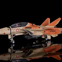 「超時空要塞マクロス」第1話にて主人公・一条輝が乗り込んだ複座型のバルキリー「VF-1D」がプラモ化！コックピットにリン・ミンメイを乗せることも可能
