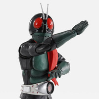 「 仮面ライダー1号（桜島Ver.）」が、 “栄光の昭和ライダーエディション”として再登場！マフラーの選択により、様々なポージングを表現