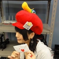 【TGS 2012】辻本Pオススメ「郵便屋さんの帽子」は限定1000個！イーカプコン出張所をチェック