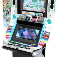 『初音ミク Project DIVA Arcade Future Tone with フォトスタジオ』ゲーム筐体