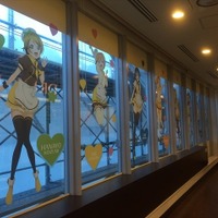 「ラブライブ!」、ビッグサイト目前のココスを埋め尽くす ラッピングはこんな感じ