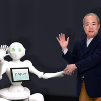 講談社がヒト型多脚ロボット「Paper」を発売！元スクエニ吉岡直人がディープラーニングのプログラミングを担当