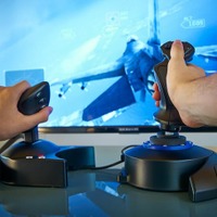 エースコンバット7』公認、PS4/PC対応フライトスティック「T-Flight Hotas 4」国内発売決定！ | インサイド