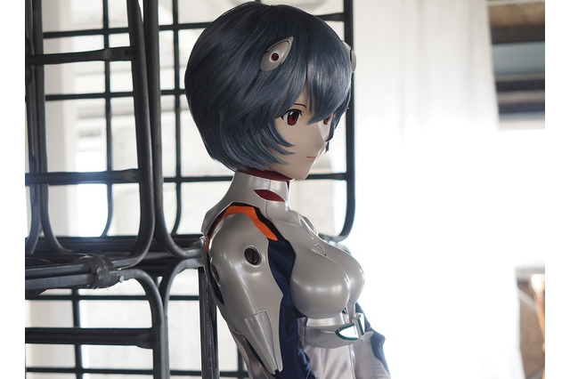 『エヴァンゲリオン』関節可動型の「綾波レイ」等身大フィギュア発表!198万円で受注受付中 画像