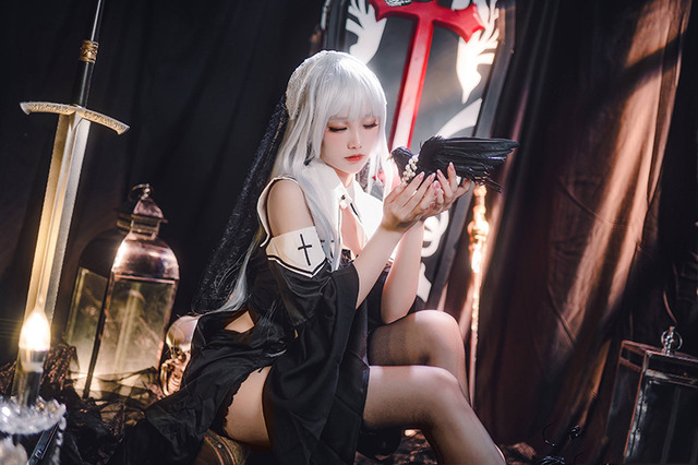 【コスプレ】『アークナイツ』修道服姿のスペクターが妖しげな魅力！ 注目レイヤー・アクスアンさん【写真15枚】 画像