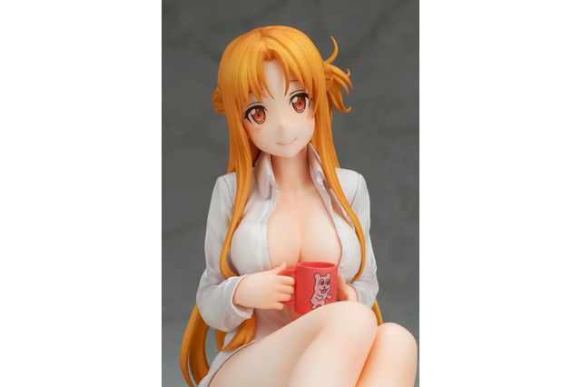 「SAO」アスナ、無防備な“素肌ワイシャツ”姿にドキッ! リラックスしたひとときをフィギュア化 画像