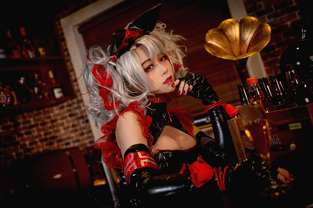 【コスプレ】『アズレン』大鳳の微笑み、『アークナイツ』ホシグマの凛々しさ!変幻自在の中国レイヤー・Suweit【写真20枚】 画像