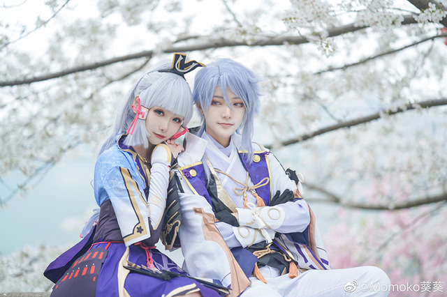 【コスプレ】中国人気レイヤーが魅せる『原神』神里兄妹が百花繚乱の美しさ!この併せを待ち望んでた【写真15枚】 画像