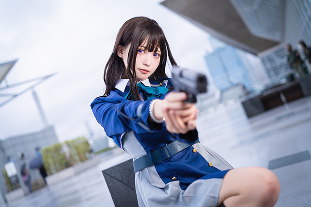【コスプレ】リコリコ、崩壊3rd、ホロライブ・・・台風に負けない人気キャラ集結!「コミケ100」1日目美女レイヤー14選【写真42枚】 画像