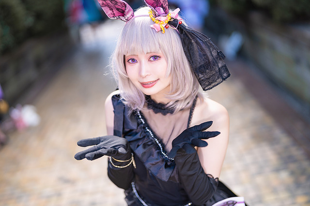 【コスプレ】『ウマ娘』カレンチャン「お兄ちゃん、抱き枕になる?」注目レイヤー・・御月みさこ【写真7枚】 画像