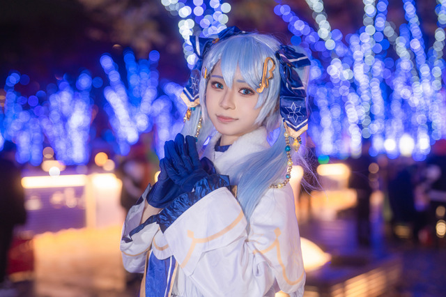 【コスプレ】秋空に、夜景に、舞うが如き初音ミクの美しさに魅了!注目レイヤー・azusa【写真8枚】 画像