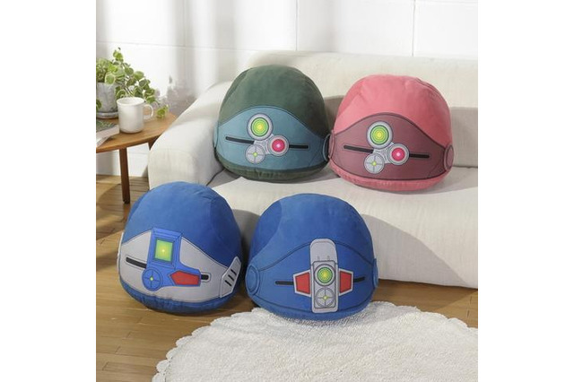 このグッズは…むせる！「装甲騎兵ボトムズ」スコープドッグらの“頭”をイメージした「クッション」発売 画像