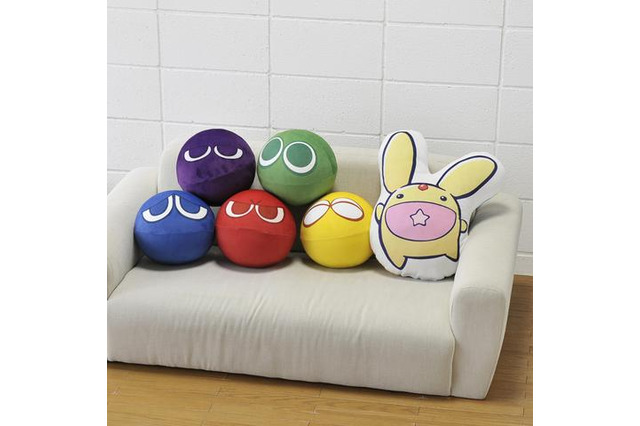 『ぷよぷよ』のクッションが、しまむらオンラインストアで再販！肌触りモチモチの低反発素材を採用 画像