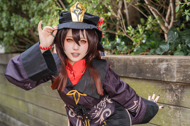 【コスプレ】「お日様が出たら日光浴、お月様が出たら月光浴~」元気いっぱいの『原神』胡桃が可愛い!注目レイヤー・ななみん 画像