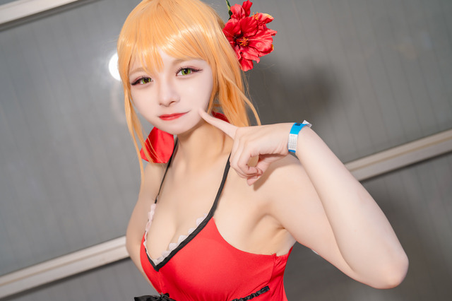 【コスプレ】「華麗に舞うとしよう」『FGO』ネロの水着姿が艶やか!注目レイヤー・佐倉ゆるか【写真9枚】 画像