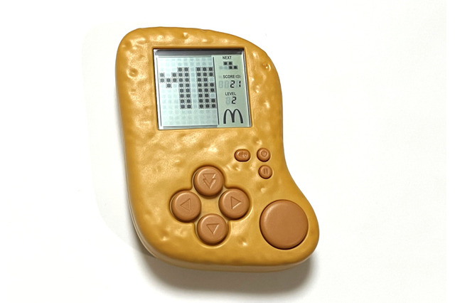中国マクドナルドのチキンナゲット型『テトリス』専用ゲーム機を開封レビュー！発売の背景も徹底考察してみると… 画像