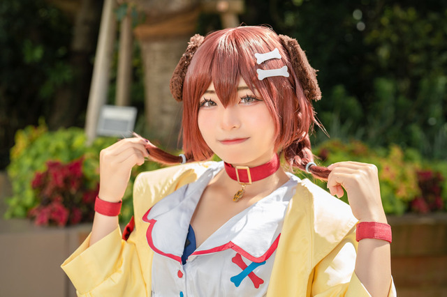 【コスプレ】大好きなホロライブ戌神ころねで初コス！はにかむ笑顔が愛らしい！注目レイヤー・ぽにー【写真8枚】 画像