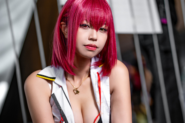 【コスプレ】タイツがビリビリに?東南アジアに出航中の宝鐘マリン船長を発見【写真9枚】 画像